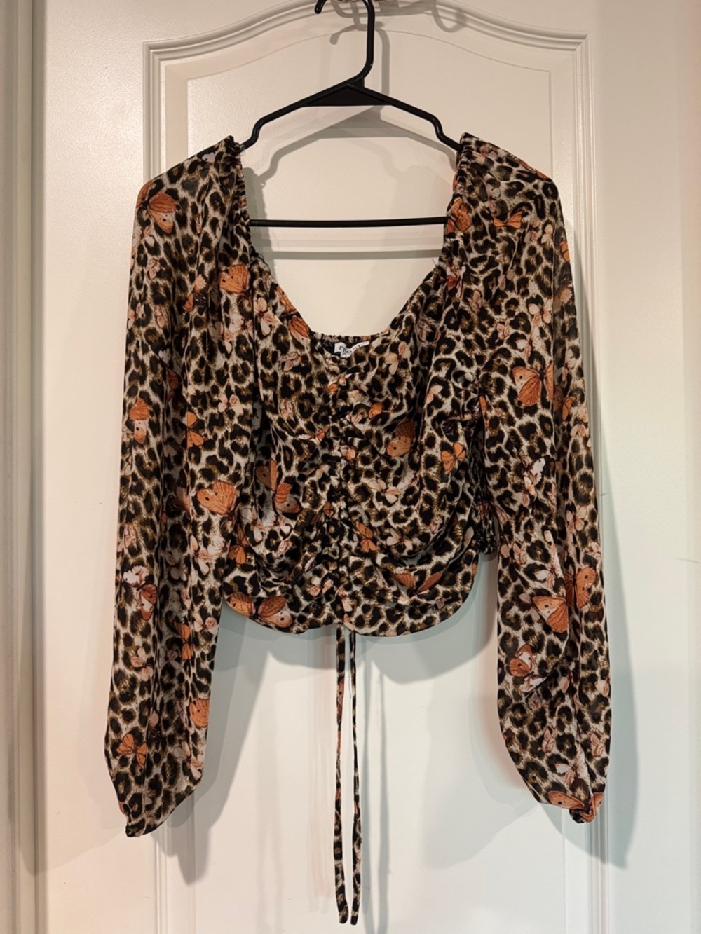 Rue21 Brown Leopard & Orange Butterfly Ruched Long-Sleeve Blouse / AA18